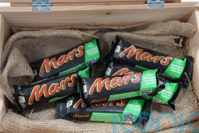 Image of Mars Bars' new paper wrappers.